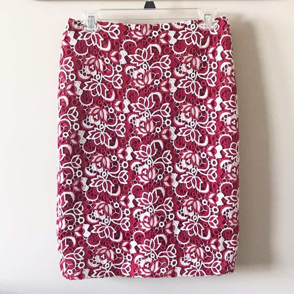 Talbots Red & White Embroidered Skirt // Size 2